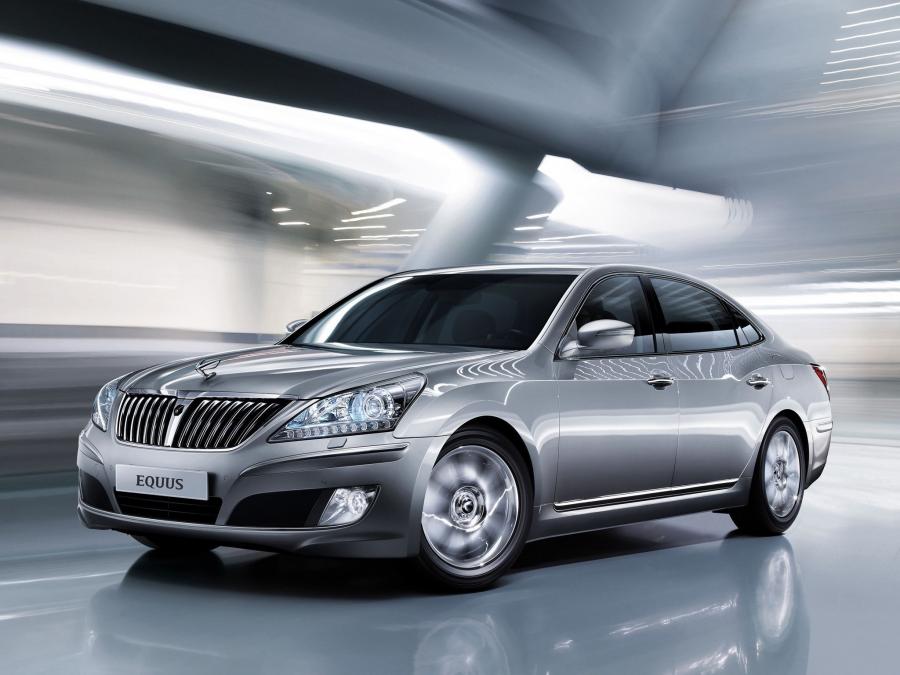  Hyundai Equus 2009 года  (фото 16 из 128)